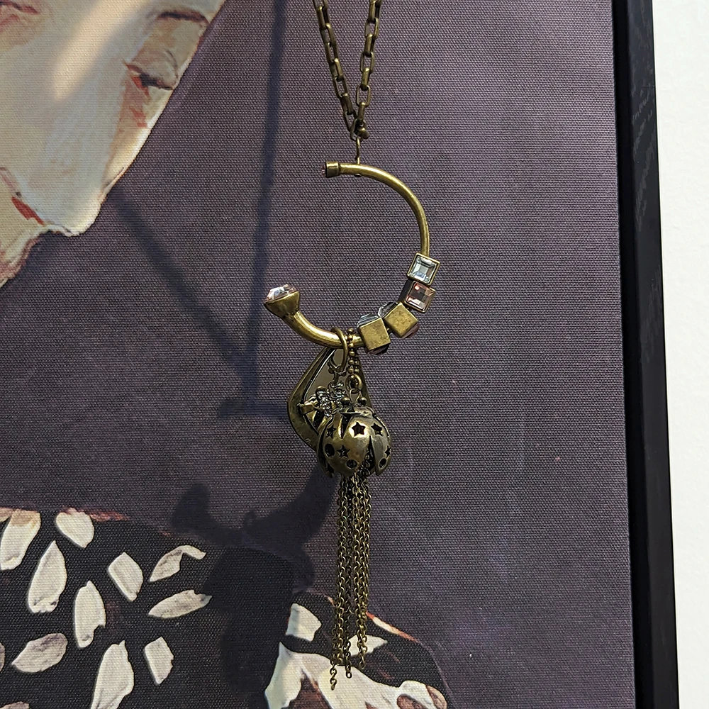 

Amorita boutique Make vintage fringed ancient necklaces