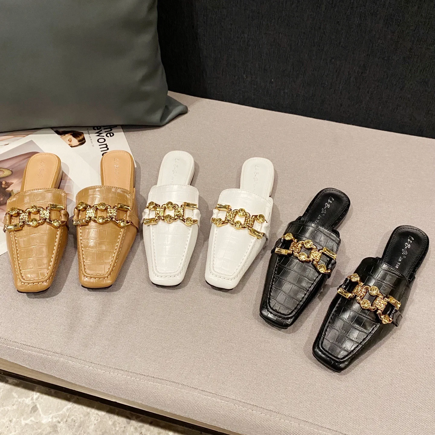 

Туфли из искусственной кожи на низком каблуке