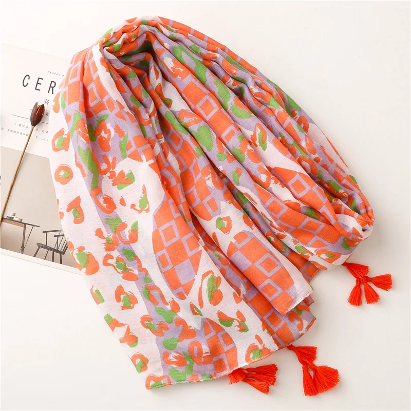 Рисунок 2 - 2022 фирменный женский геометрический