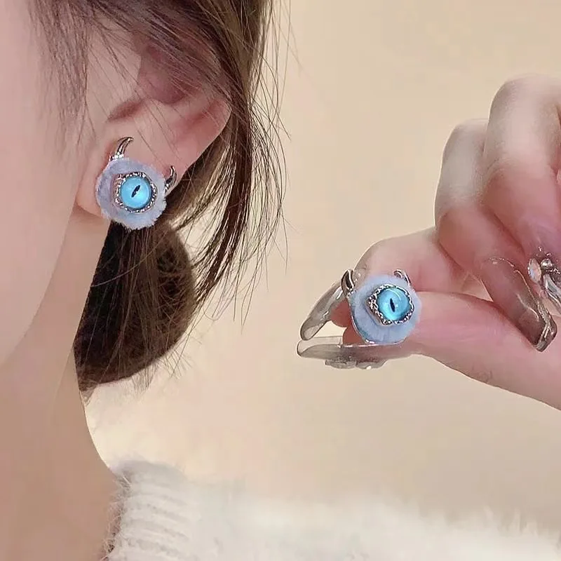 E089 Милые синие плюшевые серьги Глаз дьявола маленькие серьги-монстры модные