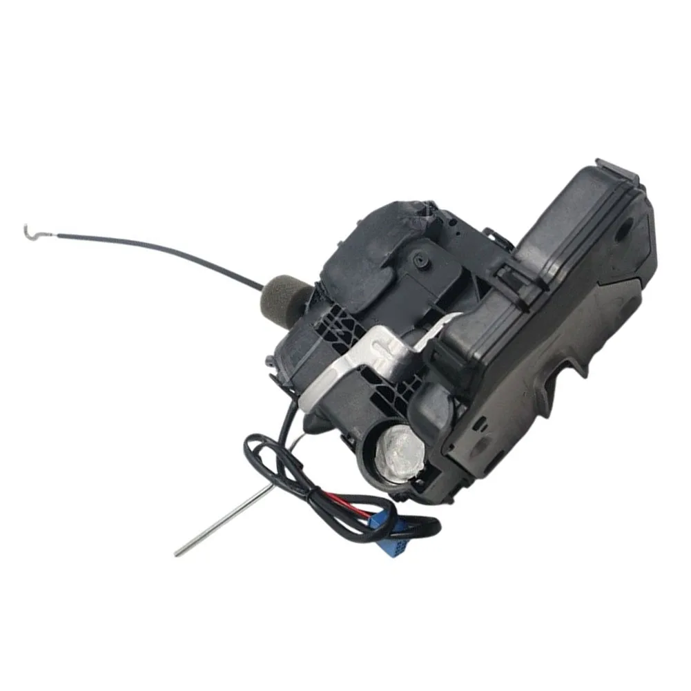 Привод замка двери Power Lock Actuator (как на фото), пластиковый и металлический корпус, не требует программирования, для Mercedes E-Class W211 (art.: 3920dbe87fc3d) - 3920dbe87fc3d