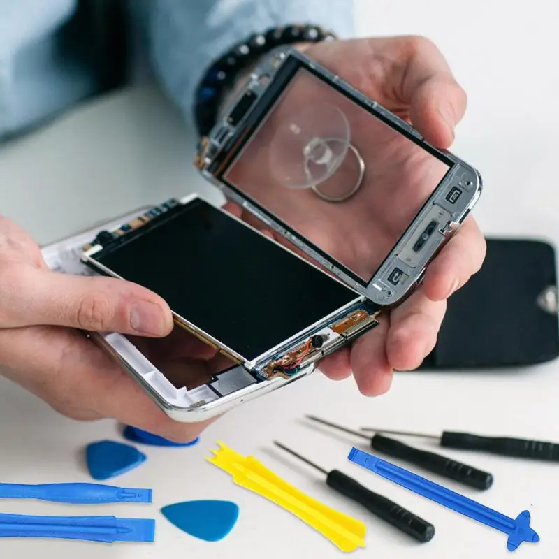 Рисунок 5 - Набор инструментов для ремонта экрана телефона