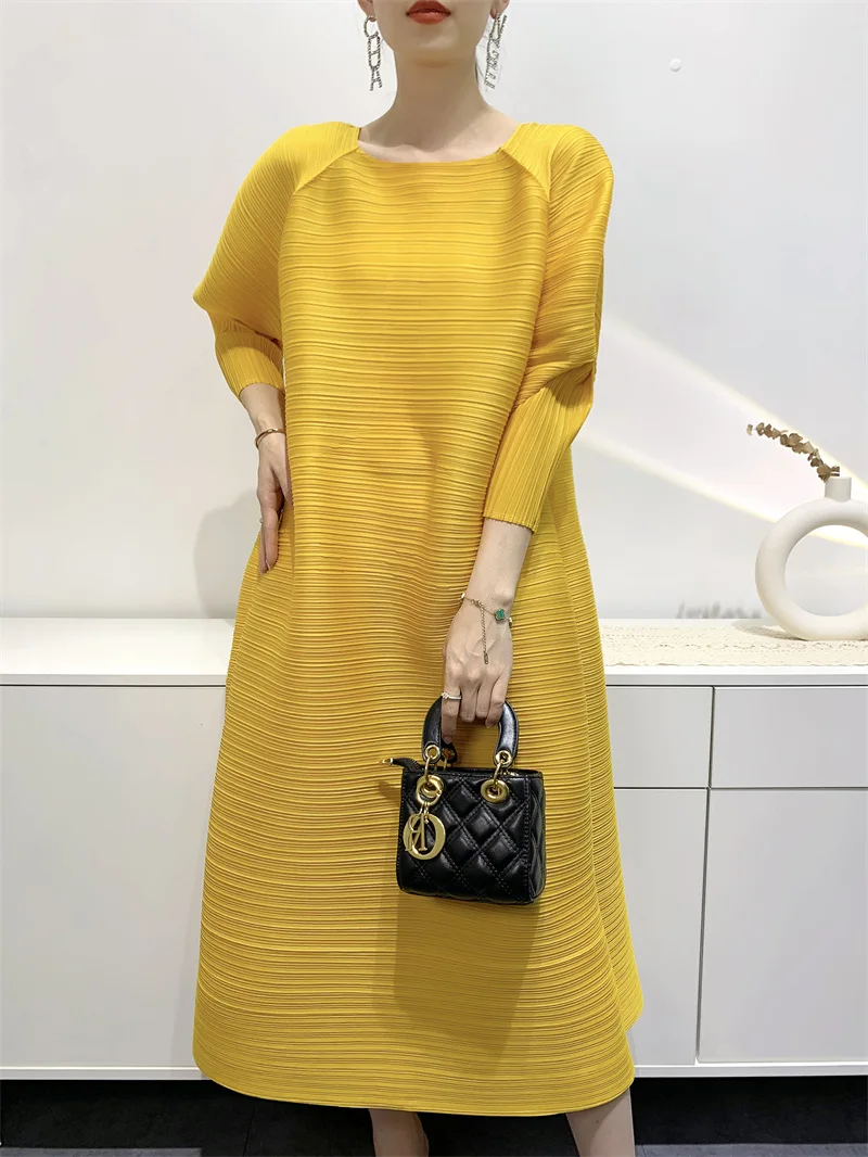 YUDX Miyake Pleated 2023 Spring and Summer Women's Dress Loose Slim Folds Skirt Temperament Ageing Medium-length Dress