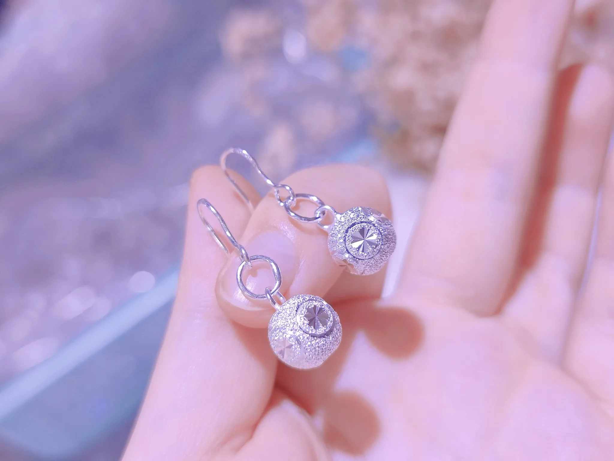 

Car Flowers Gypsophila Transfer Ball Ball Earrings Sparkling