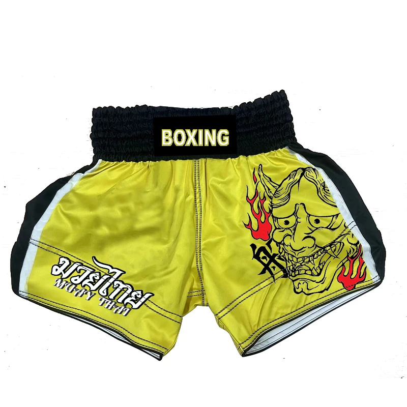 Шорты Muay Thai MT 300 на бойце
