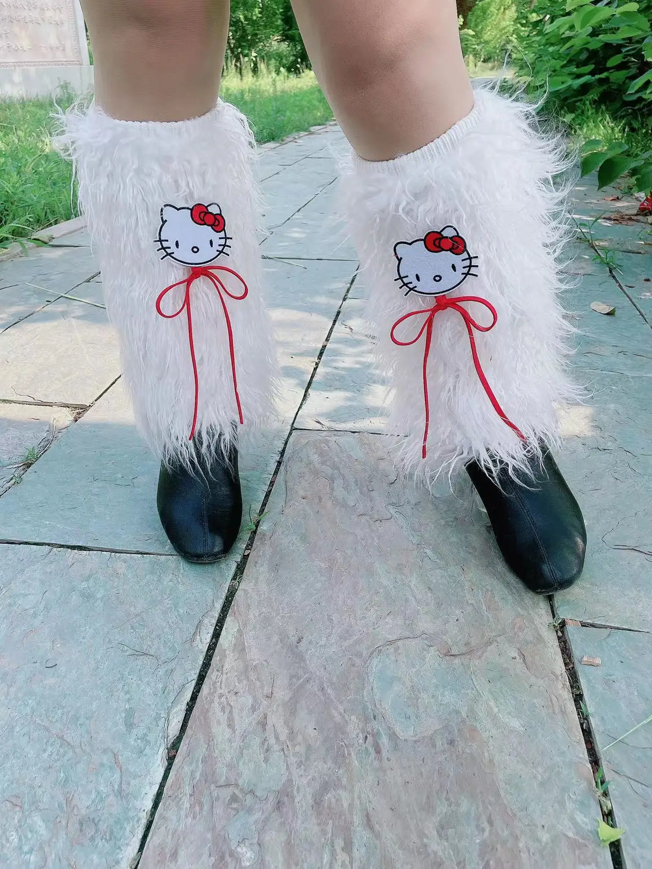 

Y2K E-Girl Gothic white furry artificial fur women's leggings Shoe cover ladies cute jk and knee hipster warm socks fashion sock