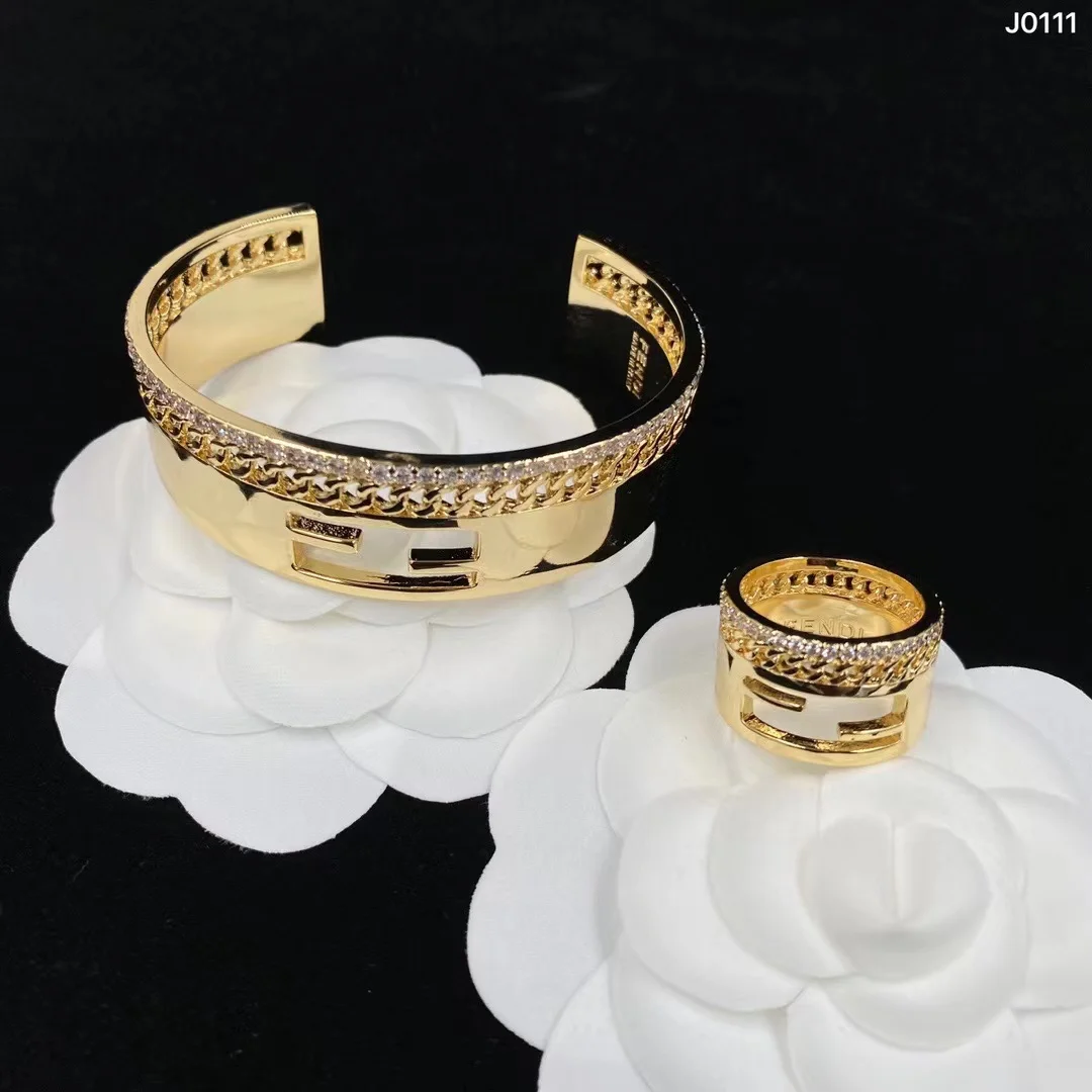 

Top Quality Brand Jewelry Gold Initial Letter Bangles Zircon Alphabet Diamond Open Cuff Bracelet Ring For Women Men Party Gift