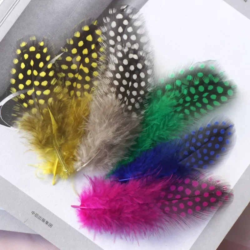

NEW2023 Natural Guinea Fowl Spotted Feather Crafts 45-80 mm Chicken Feather Beautiful Gull Extension Feathers for Home Decor fe