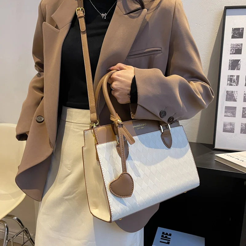 Women's Retro Fashion Handheld Crossbody Bags for Women Handle Luxury One Shoulder Small Underarm Bolsa Feminina Handbag Mochila