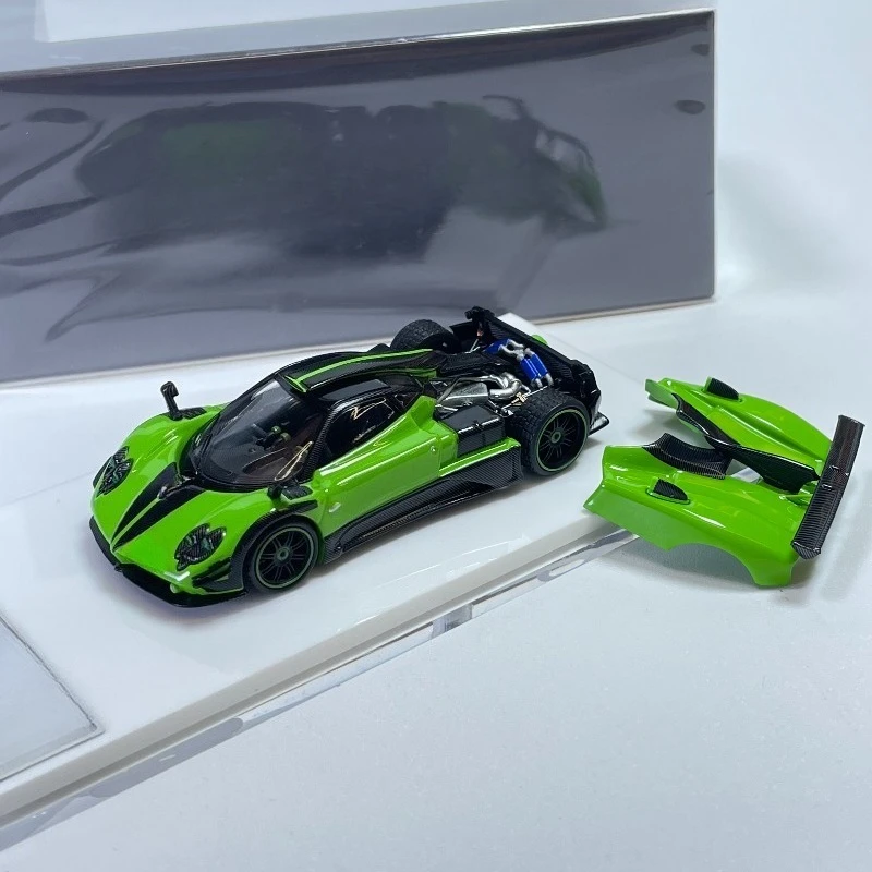 Фото Модель автомобиля Pagani Zonda 760 с жестким верхом, масштаб 1:64, открытая версия, из сплава, имитационная модель-украшение. №3