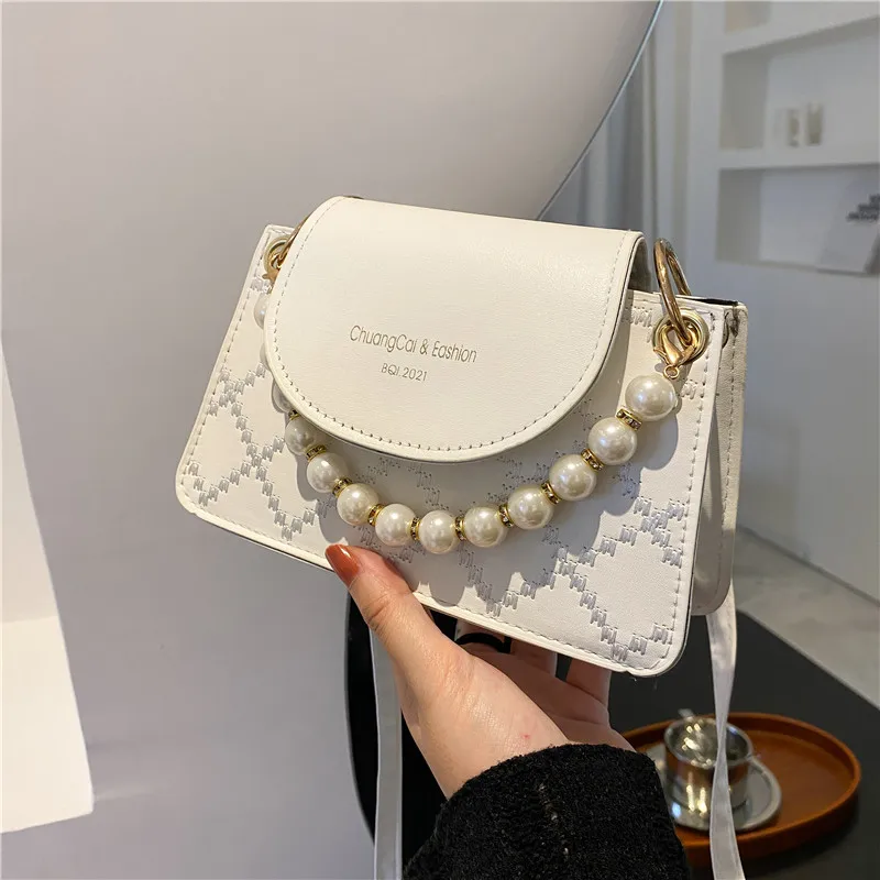

Splicing Color Popular Small Bag New Retro Fashion Cross-body Bag Pearl Hand Carry Small Square Bag