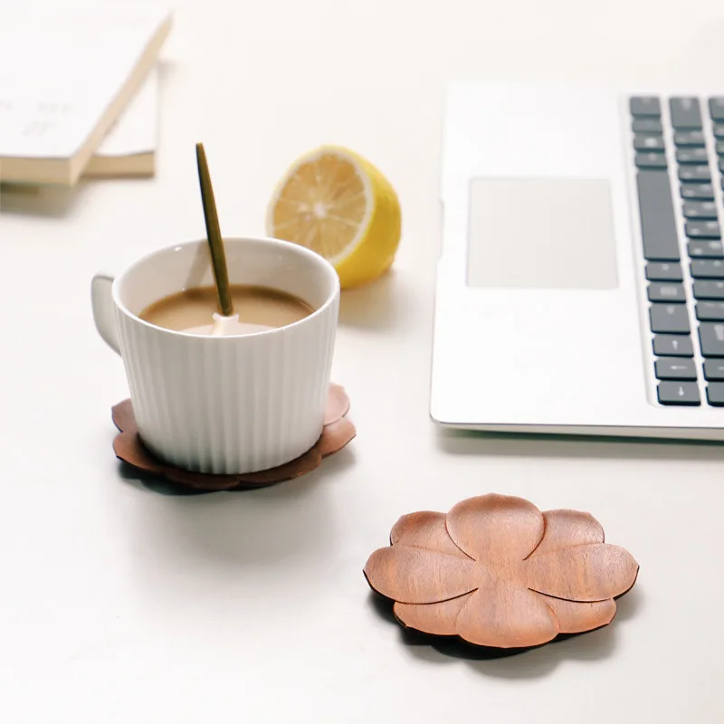 

6PCS Wooden Coasters for Drinks Natural Red sandalwood Tea Coaster Set Cute Flower Shape Table Decoration