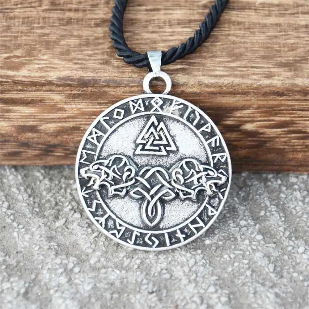 

Double Wolves Vikings Accessories Norse Valknut Vegvisir Runes Pagan Jewelry Viking Wolf Male Pendant Necklace