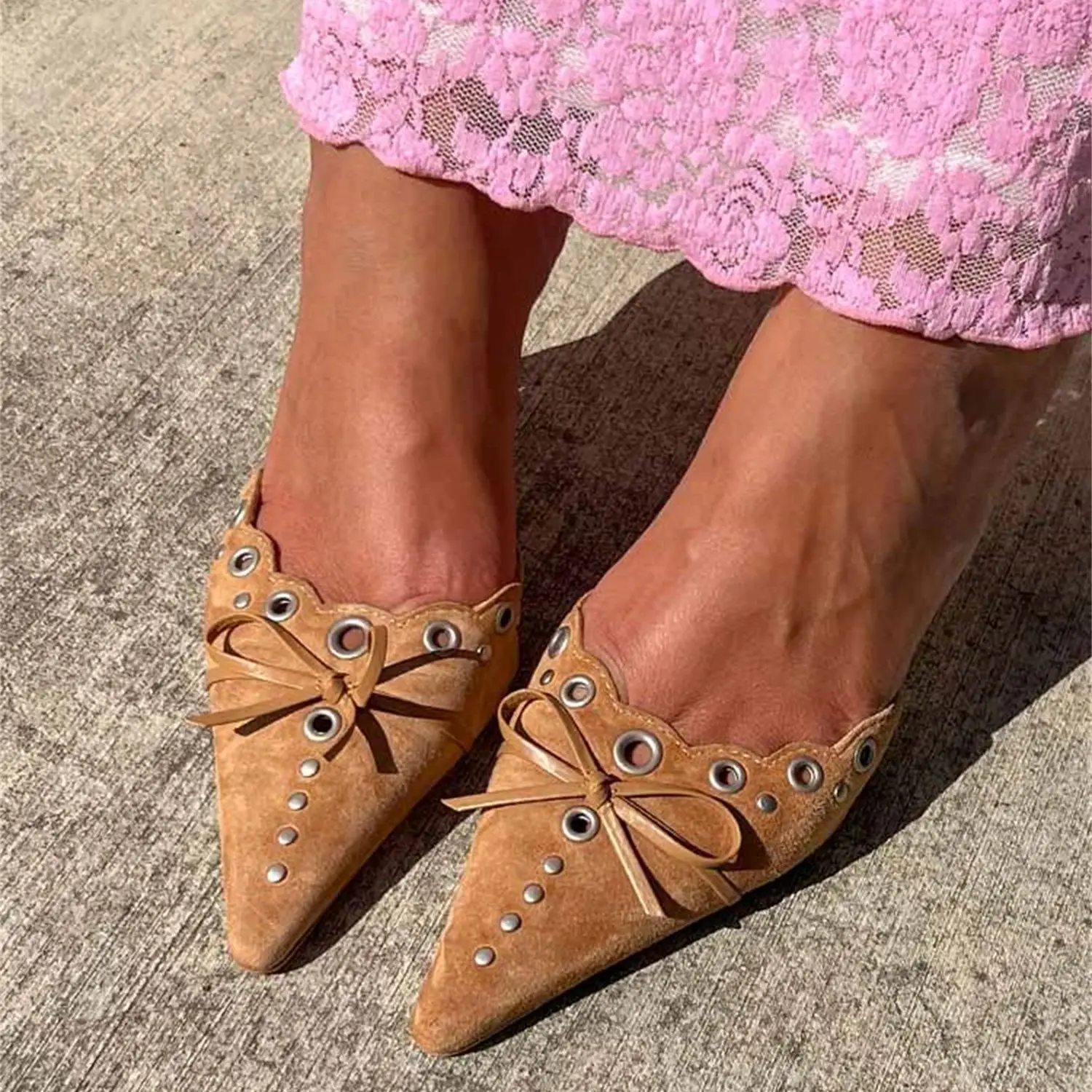 Замшевые туфли без задника на среднем каблуке заостренный носок классические