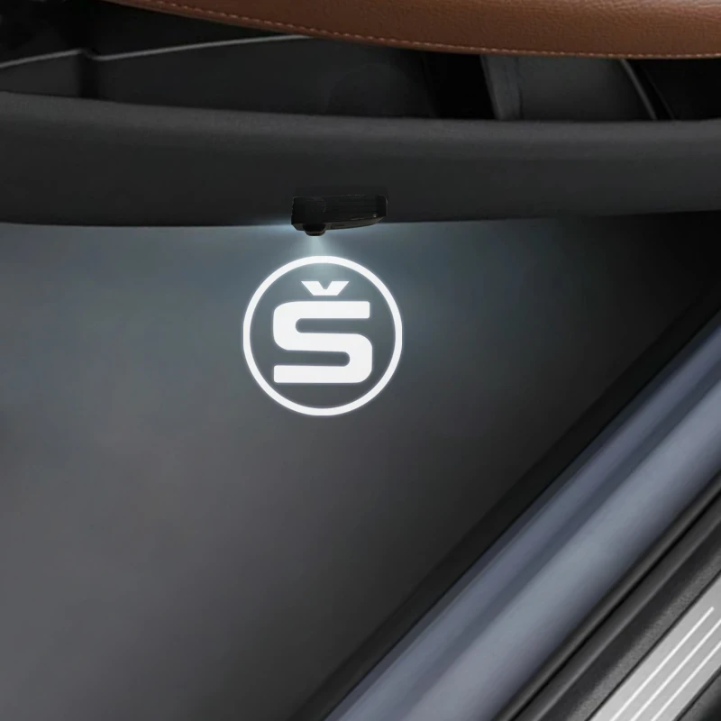 

1/2 шт. для Skoda Octavia Superb Karoq 4X4 S Logo Fabia VRS Sport Line Автомобильные двери HD светодиодные лампы проектор срочно приветственные огни