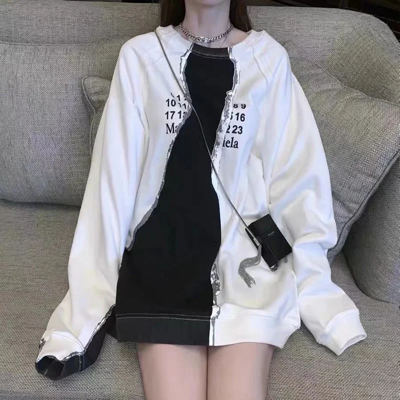 

Margiela Unisex Style Mm6 Hoodies Black And White Ripped Colorblocking Sweatshirt Loose Men And Women Couple Oversized Pullover