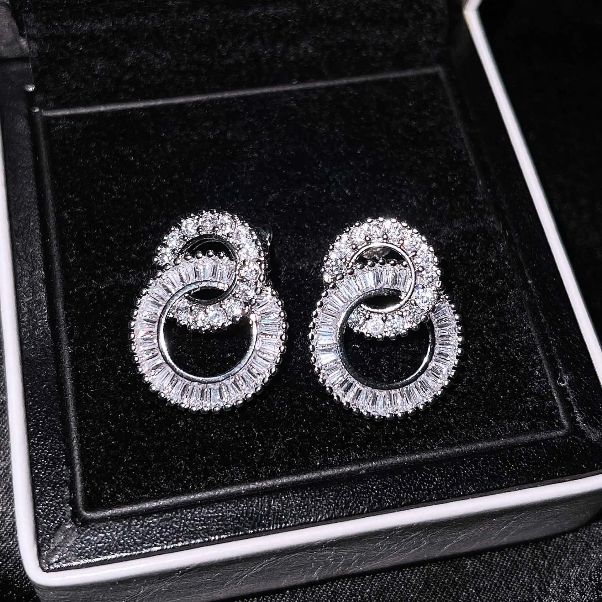 

S925 Silver New Simple Fashion Micro Inlaid CZ Double Circle Earrings for Women Delicate Wedding Ear Stud Luxury Trendy Jewelry
