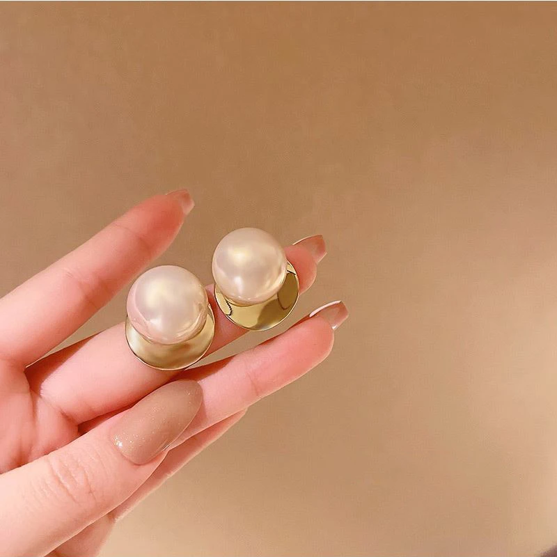 

Korean Style Minimalist Imitation Pearl Earrings Sweet and Exquisite Temperament Women's Earrings 2023 New Girls' Jewelry