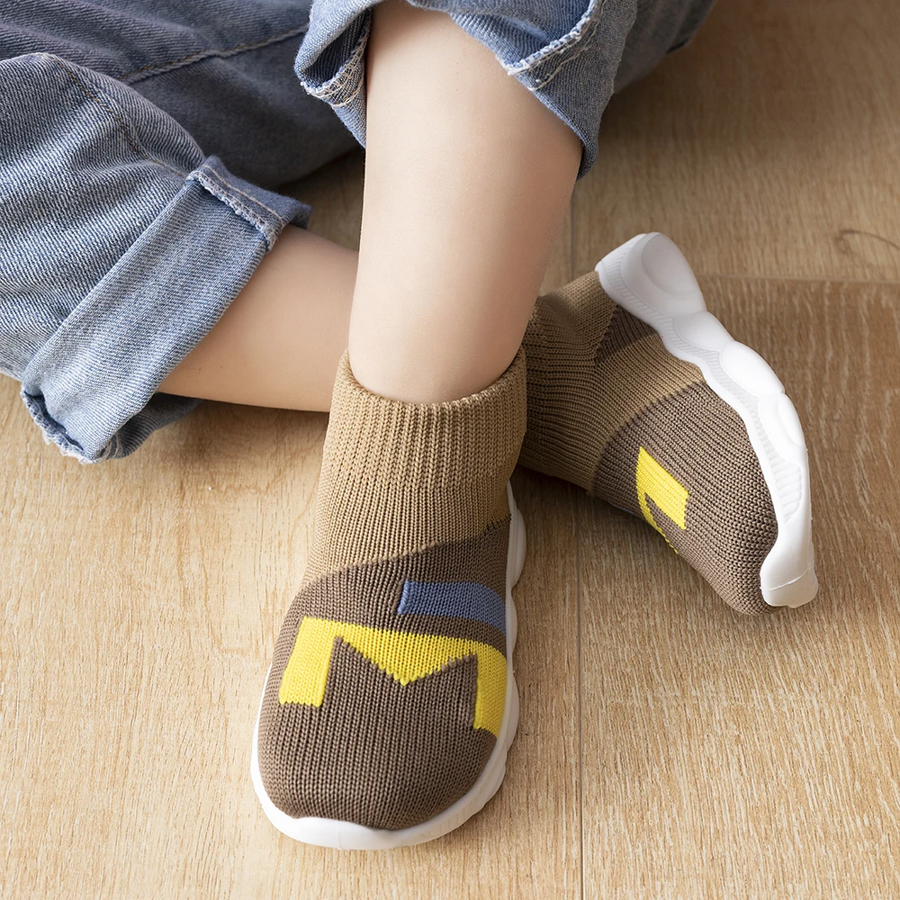 

2023 New Baby Slip-on Toddler Shoes Casual Sneakers Spring Autumn Kids 0-3T Boys Girls Fly Knit Breathable Non-Slip First Walker