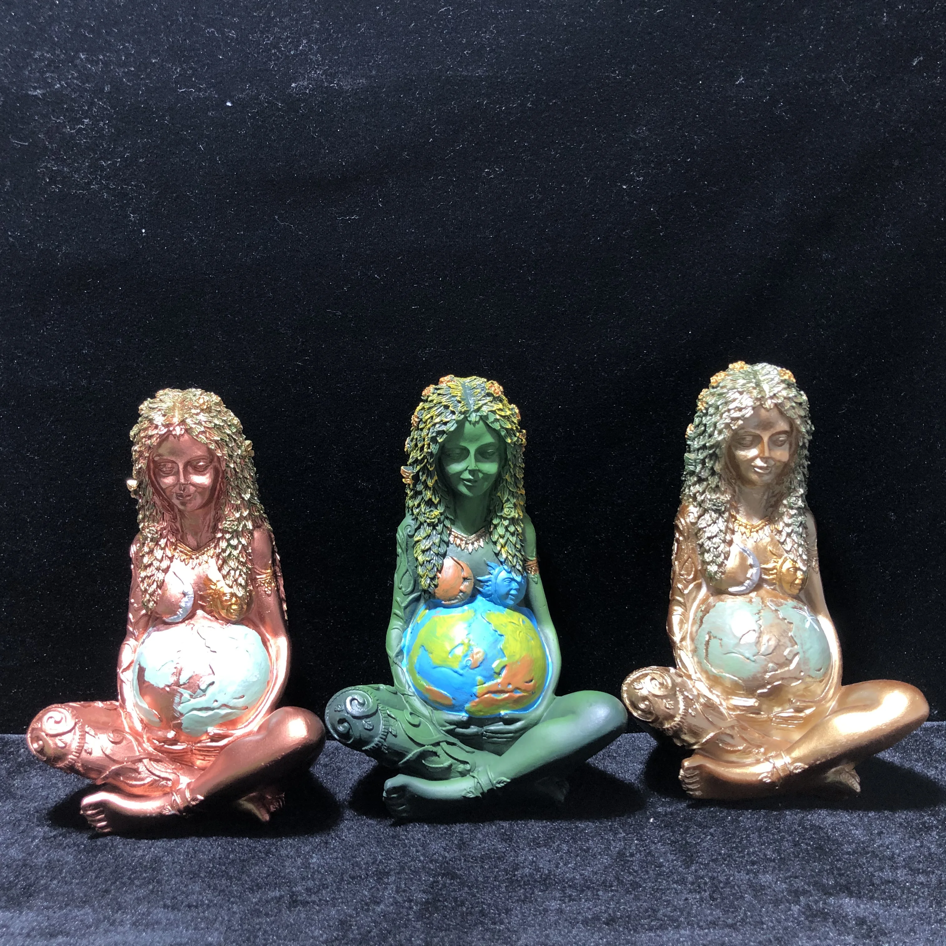 

Resin Mother Of The Earth Hand-polished Feng Shui Healing Crystals Quartz Mineral Home Decoration Handicraft Stone Carvings