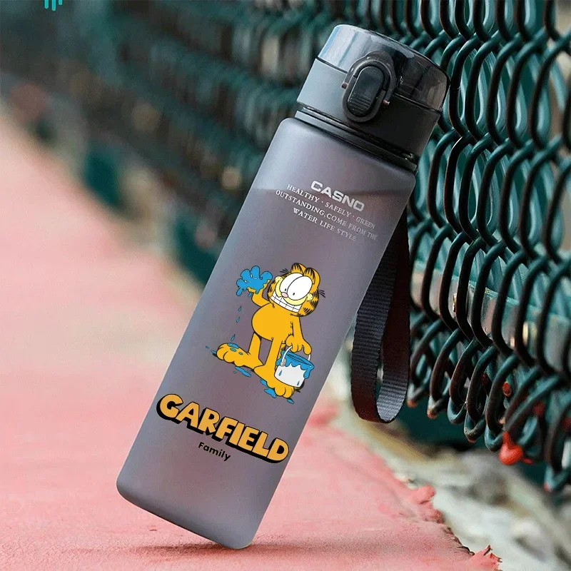 560ML Children's The Garfield Show Leak Proof Water Cup Outdoor Travel Portable Large Capacity Plastic Bottle
