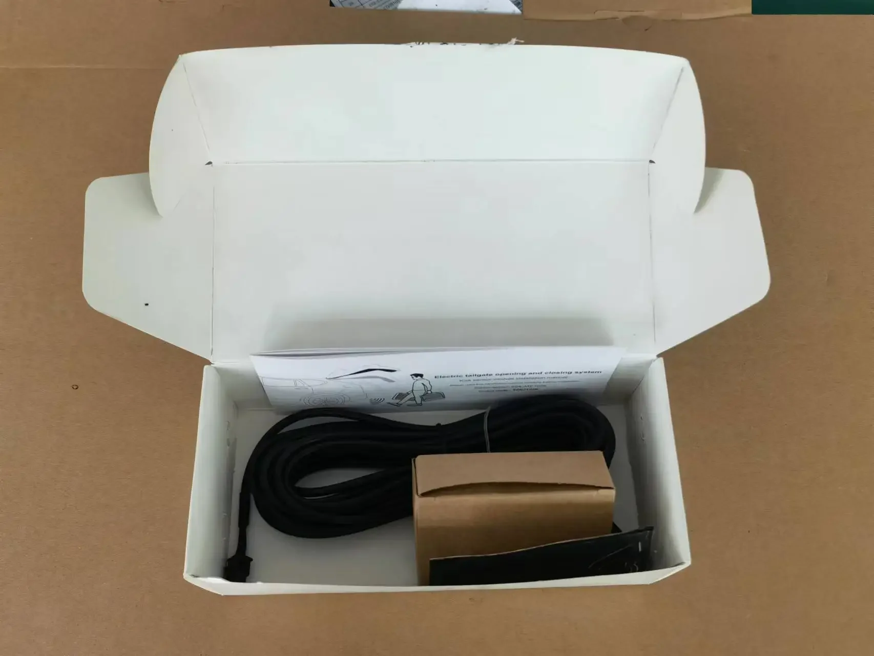 Электрический подъемник для багажника с дистанционным управлением