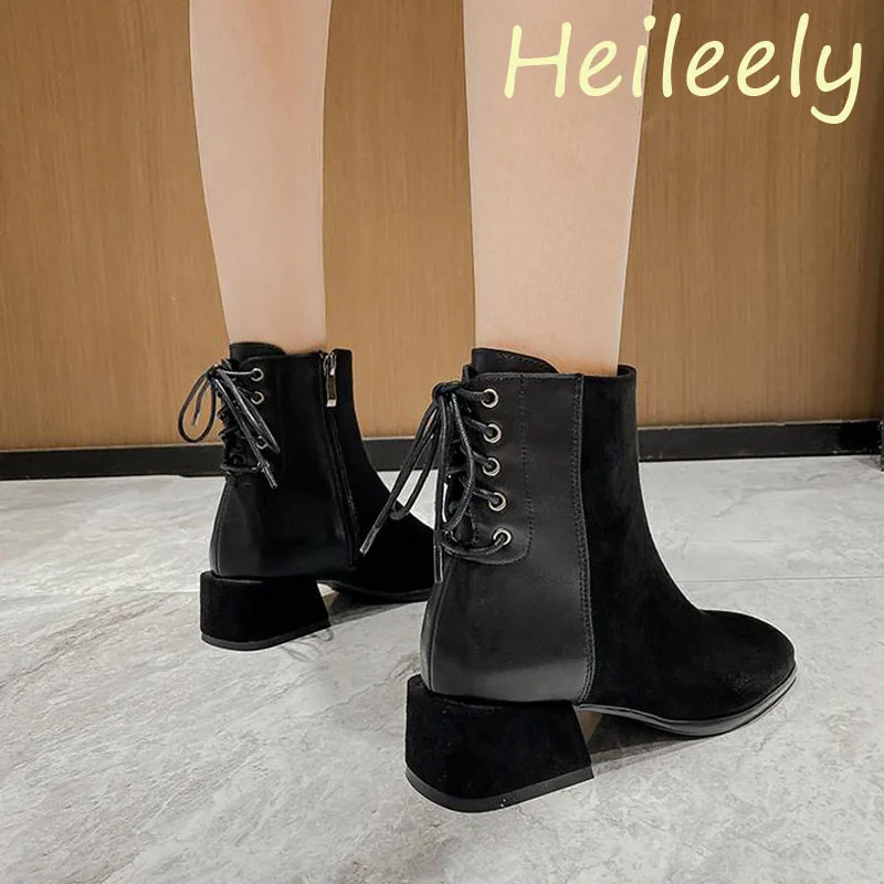 

Женские ботильоны на низком толстом каблуке 5 см с квадратным носком