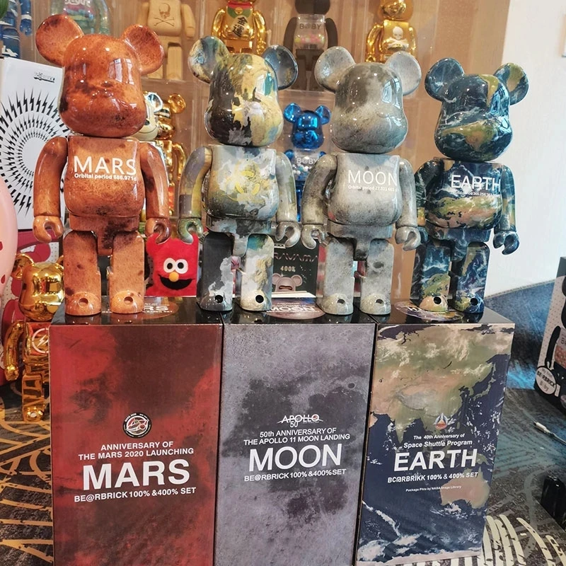 

Bearbrick 400% Planet Series Moon Mars Earth Map Solar System Planet Desktop Ornaments Collection Doll