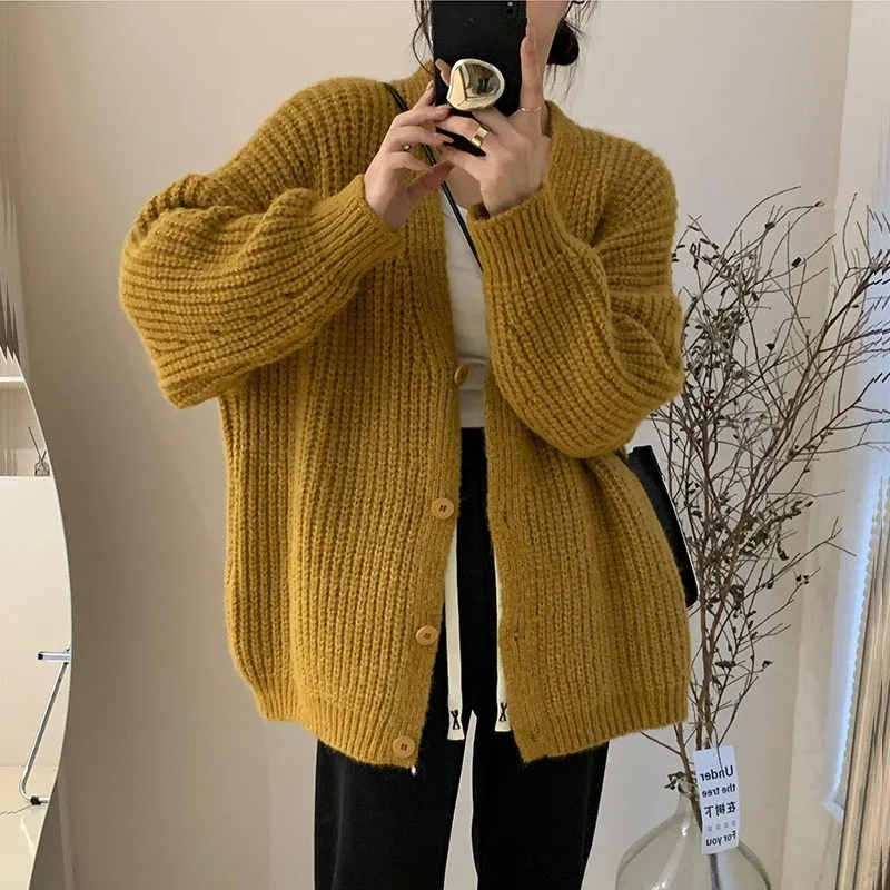 

Autumn Winter Women V-neck Batwing Sleeve Knitted Sweater Coat Casual Single-breasted Solid Color Knitwear Cardigan Sueter Mujer