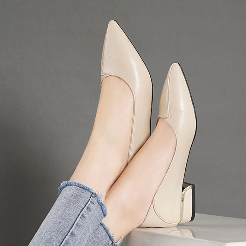 

Женские туфли с закрытым носком, однотонные туфли на низком массивном каблуке, модель A002 на лето и осень, 2022