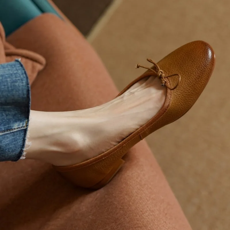 Балетки женские с круглым носком и бантом базовые туфли на низком каблуке мягкая