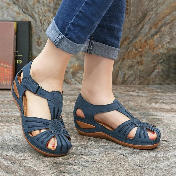 

Retro Women Sandals Car Line Light Weight Soft Sole Large Size Round Toe Wedge Heel Comfortable Sandals Women Flat Sandals