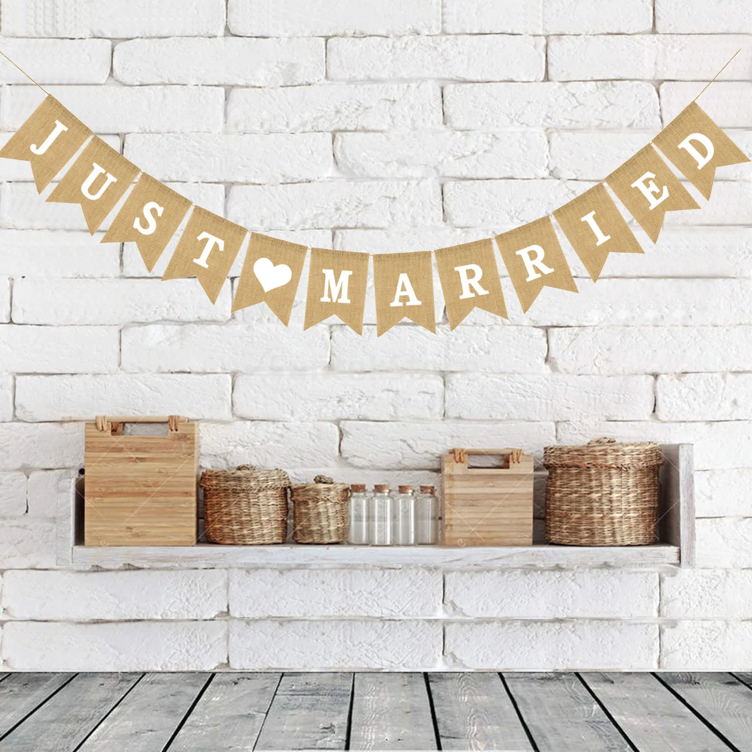 

HOT Jute Burlap Bunting Rustic Just Married Mr Mrs Wedding Banner Garland Party Flags Candy Bar Decoration Event Supplies