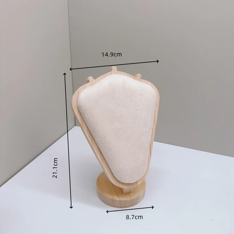 

Деревянная подставка для ожерелий