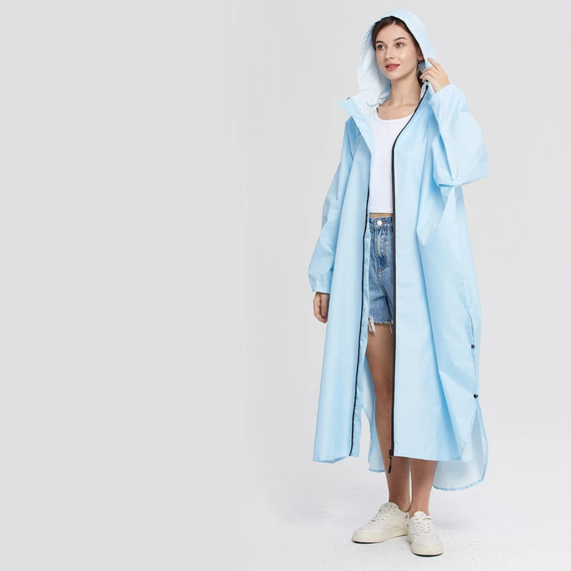 

Женский водонепроницаемый дождевик из полиэстера