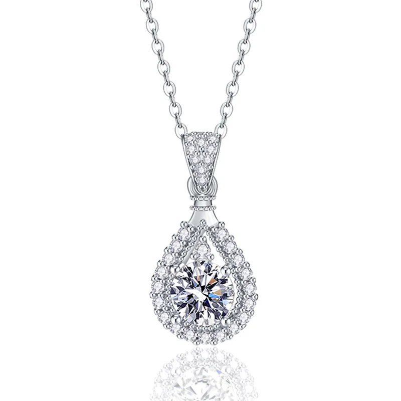 

HTOTOH Hot Sale 1 Carat D Color Moissanite Water Drop Necklace S925 Inlaid Diamond Pendant For Women