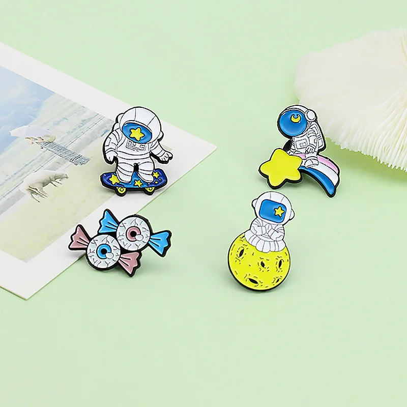 

XEDZ Cartoon Colorful Astronaut Spaceship Metal Enamel Brooch Trendy Personality Astronaut Skating Rainbow Alloy Badges Jewelry