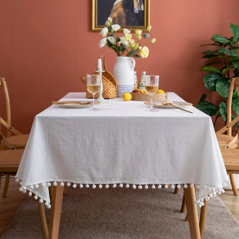 

Белая хлопковая скатерть