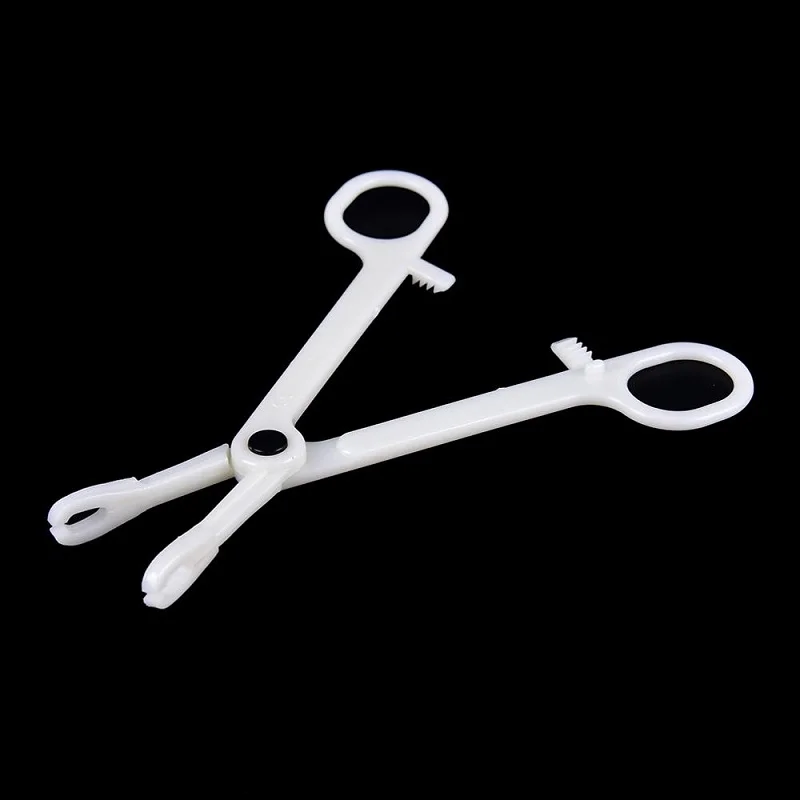 

Pnamarci 1Piece Plastic Body Piercing Clamp Tool Round Open Clamp For Piercing Nose Tongue Belly Nipple Tragus Piercing Tool Set