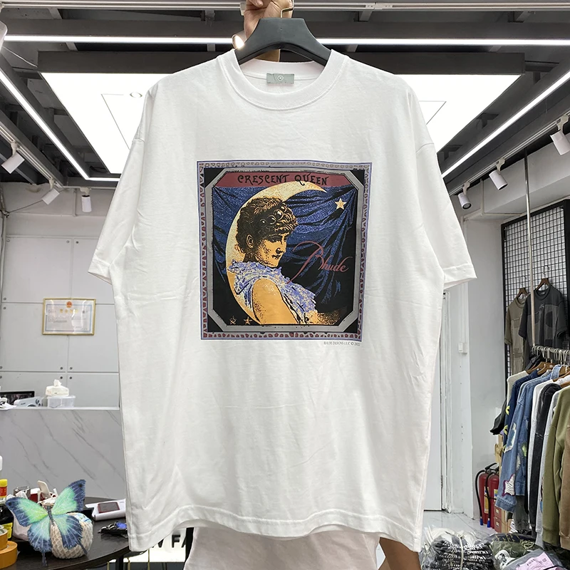 

Character Night Moon Oil Painting Print Simple Men Women Oversize T-shirt