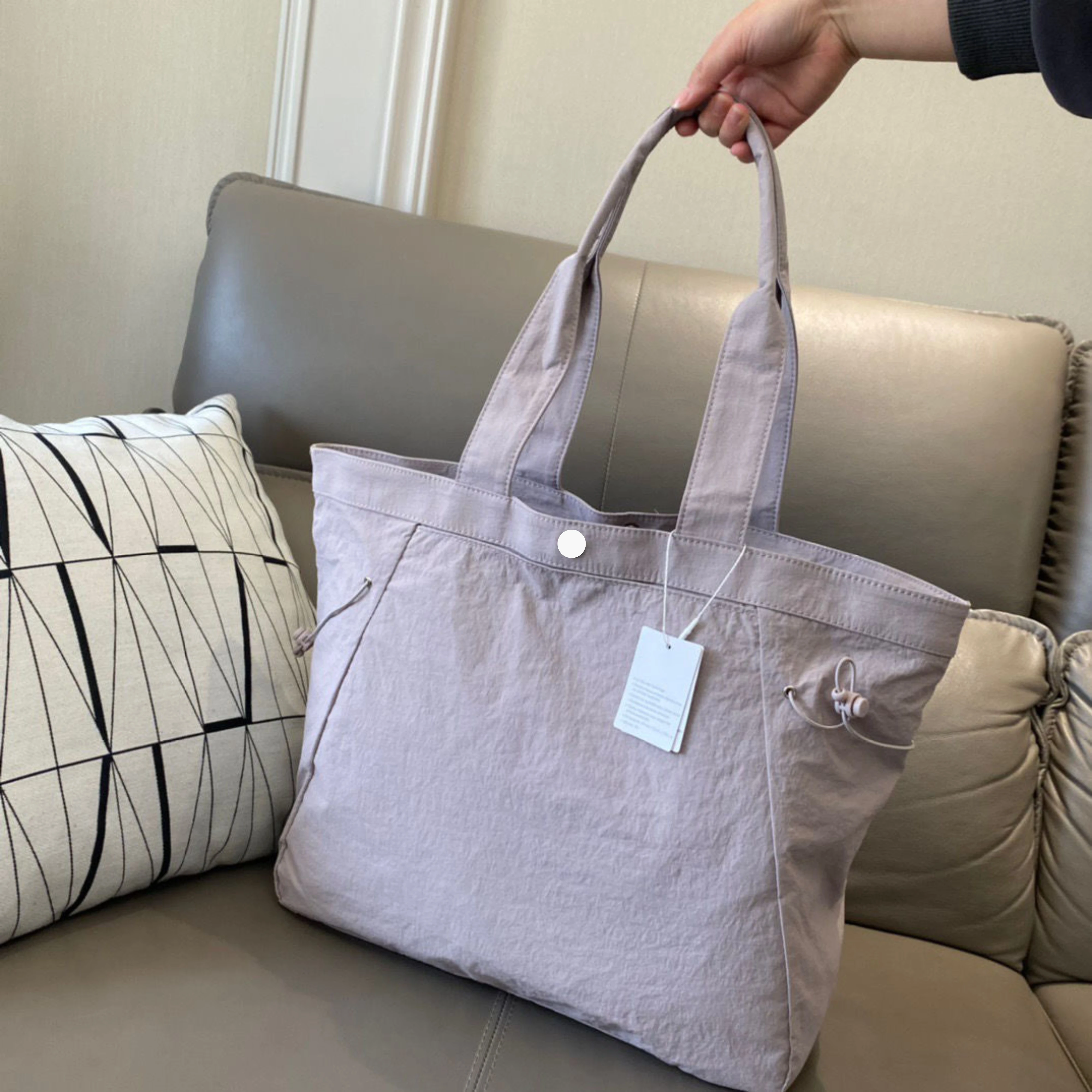 NWT Luluwomen Side-Cinch Shopper Bag 18L Large Capacity Commuting Shoulder Bag Tote Bag Waterproof Fabric Sports Fitness Bag