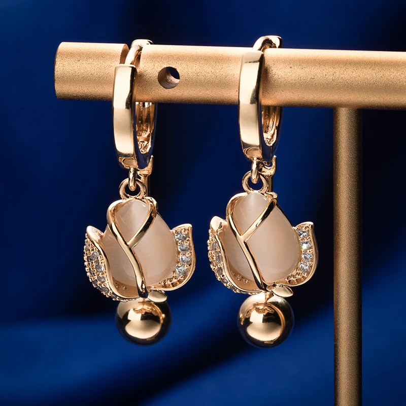 

Роскошные женские серьги с цветком из циркония, инкрустированные золотом, серьги-Крючки для ушей, темпераментные женские свадебные серьги для невесты, ювелирные изделия, подарки