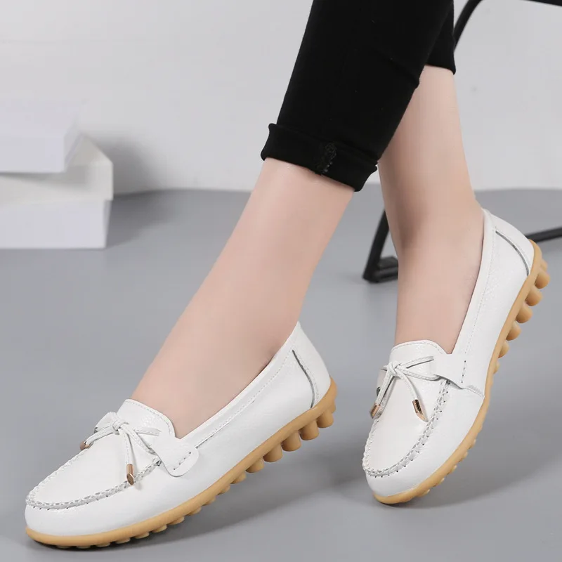 

2019 Flats Woman Cow Leather Flats Women Slip on Bow Women's Loafers Metal Decoration Large Size 35-44