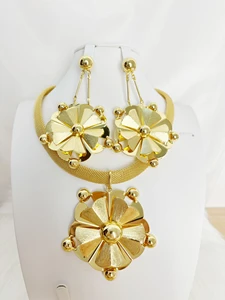 Gold Colour Plated Necklace Earring Set Beautiful Fashion Trend Sweet Romantic Party Wedding