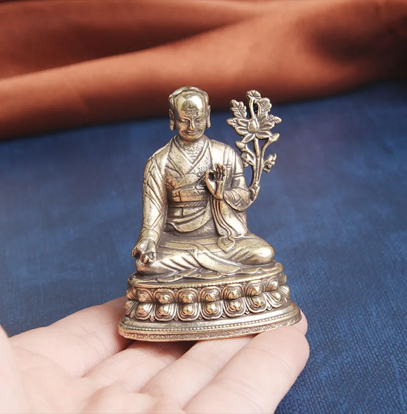 

Wholesale Pocket Buddha statue Tibet temple Sakya I Gongganingbu Buddha Statue protective talisman Bless health safety good luck