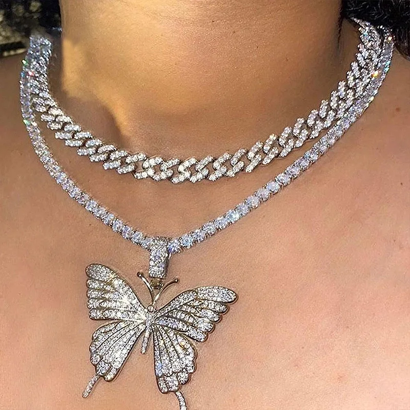 Двухслойное ожерелье с большой бабочкой персональное из толстой цепочки