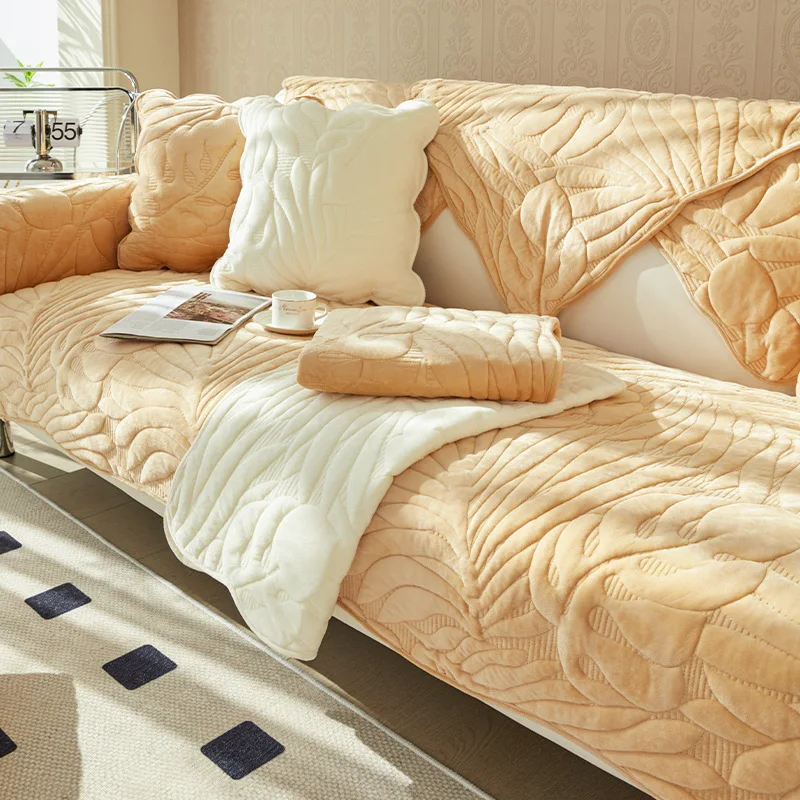 

Мягкий утолщенный короткий бархатный секционный чехол для дивана в скандинавском стиле, стеганый нескользящий чехол для дивана, для гостин...