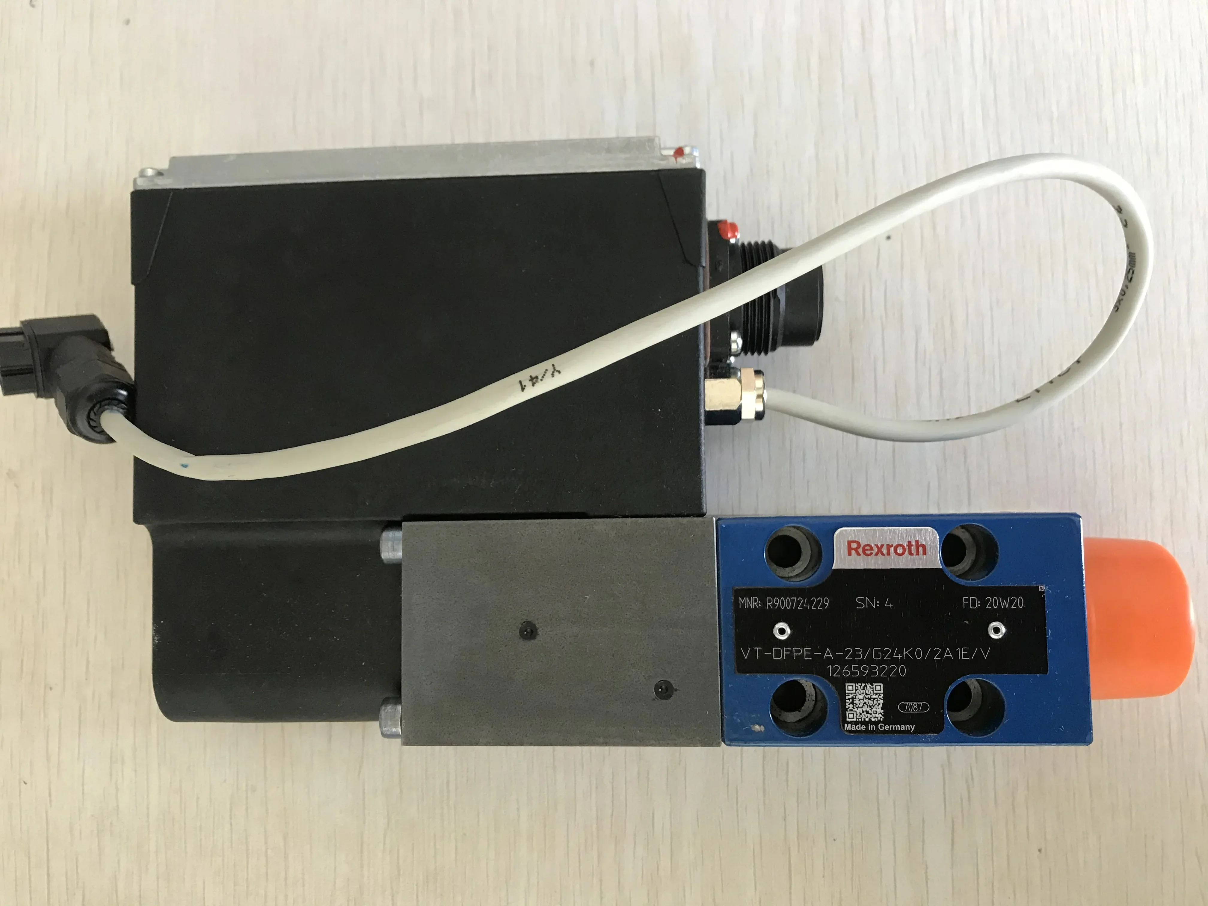 R900724229 VT-DFPE-A-2X/G24K0/2A1E/V пропорциональные направленные гидравлические клапаны