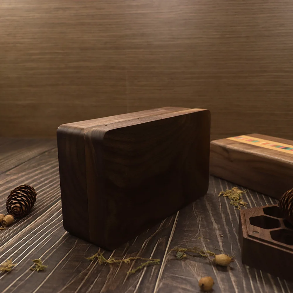 Large Black Walnut Box Personalized Wooden Jewelry Storage Sundries Collection Cosmetics Packaging Gift Box Souvenir Case