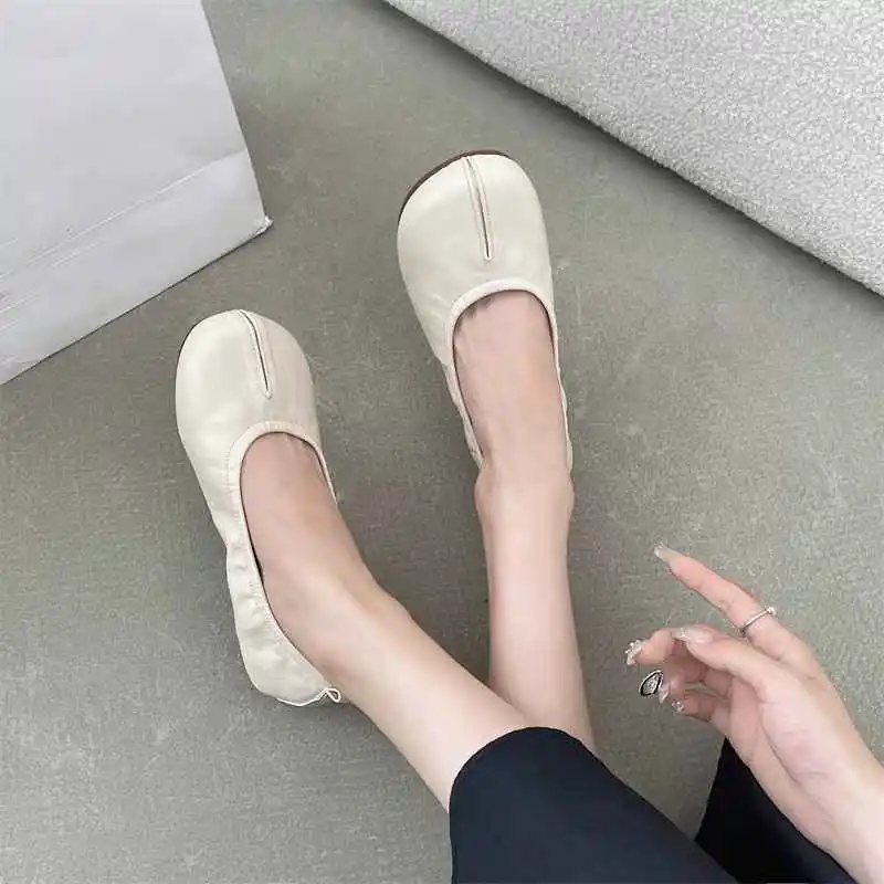 

BCEBYL New Fashion Comfortable Round Toe Shallow Mouth Breathable Flat Shoes Casual Sports Autumn Loafers Women Zapatos Mujer